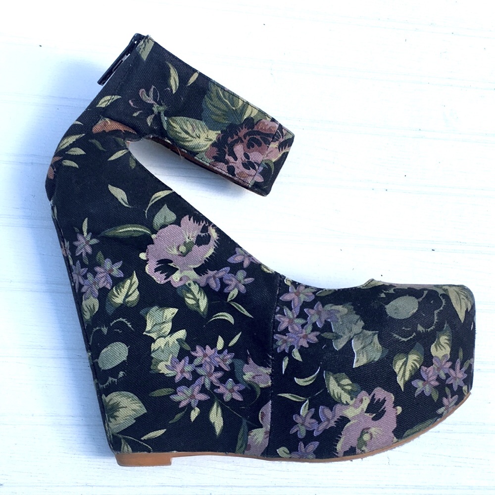 Matiko floral shoe black